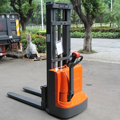 電動地牛叉車還能替代爪式千斤頂使用?