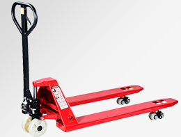 新年超市新活力,手動(dòng)叉車助力忙