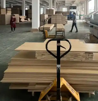 木材廠手動液壓搬運車安全操作指南