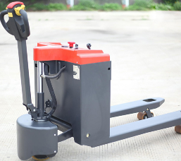 電動叉車的價位會受到品牌,型號,配置等因素的影響